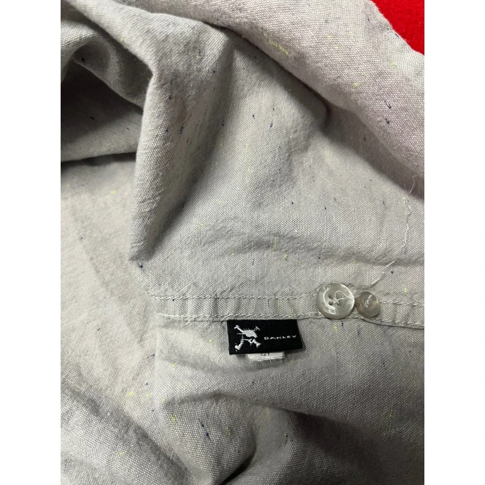 Oakley Mens Button Down Shirt Gray Speckled Casual Pocket long Sleeve Size L